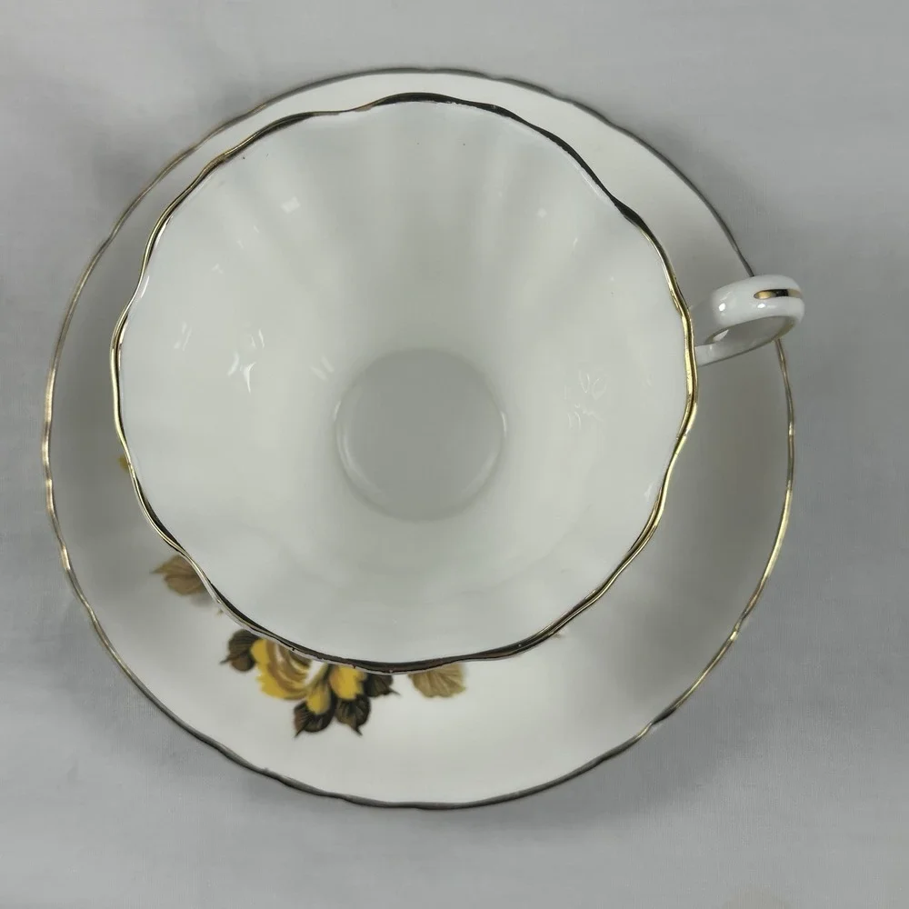 Royal Grafton Teacup And Saucer‎ Yellow Roses Bone China Made In England